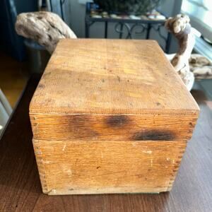 Vtg Golden Oak Dovetailed Index Card Recipe File Box - missing Slide Guard